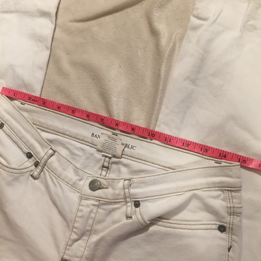 Banana Republic Stretch Fitted Jeans - Picture 3 of 8